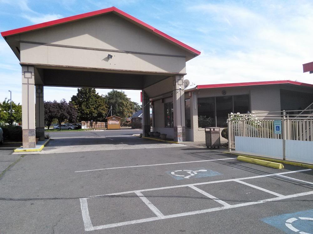 Yakima Valley Inn 外观 照片
